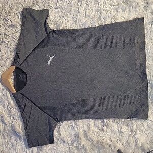 Puma Train Evoknit Mens  T-shirt Size L- Black and Grey